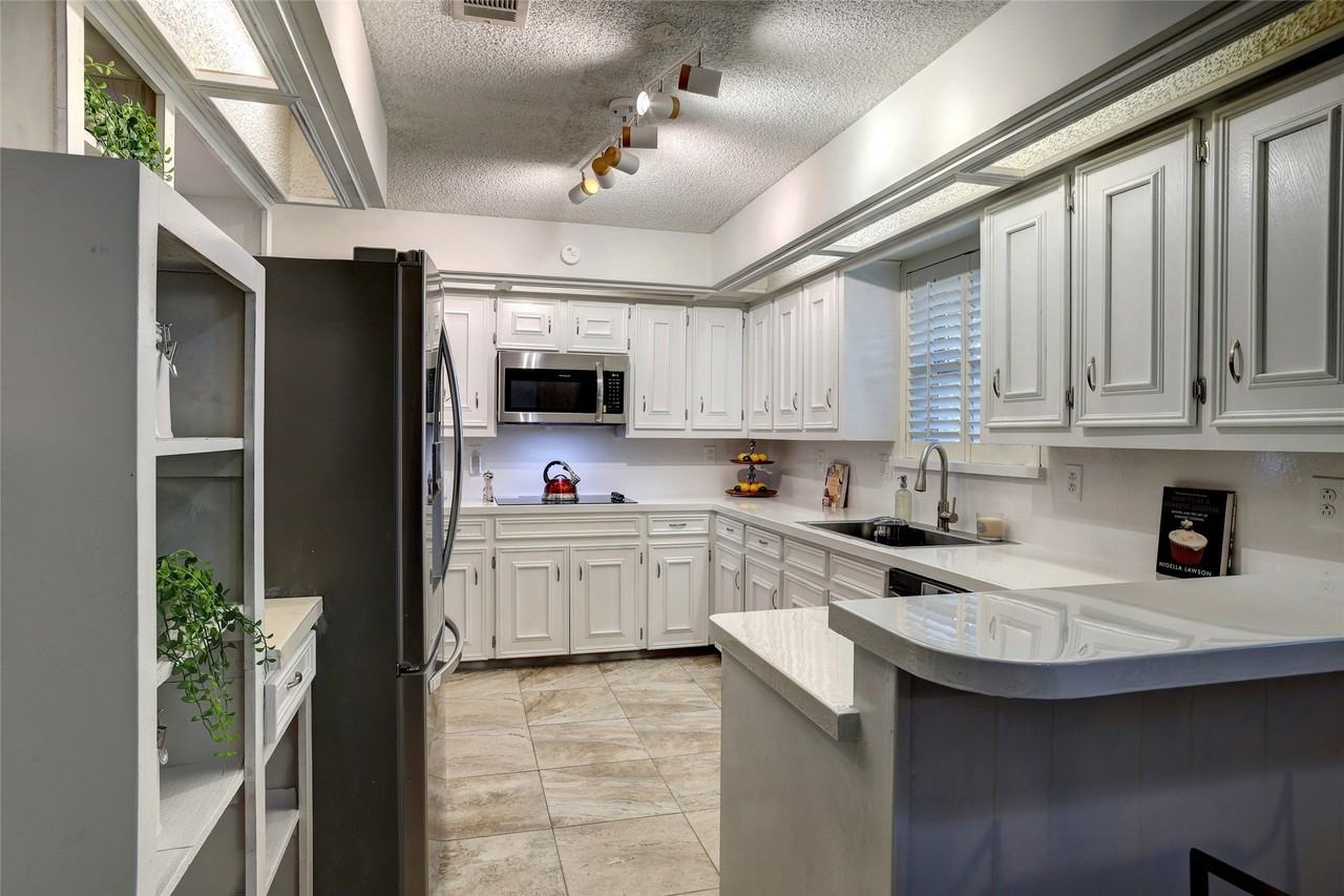 2918 Apple Valley Dr - Photo 6 of 24