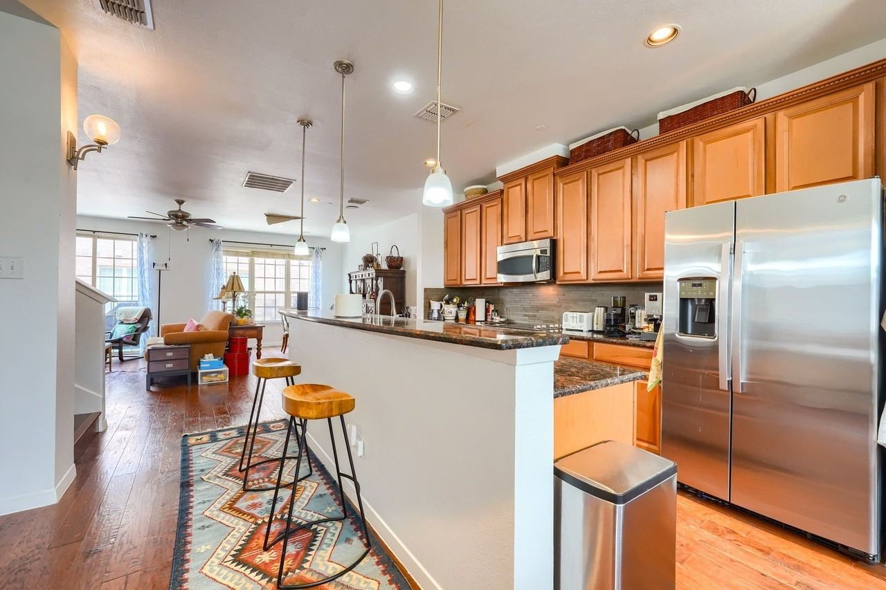 3885 Asbury Ln - Photo 7 of 16