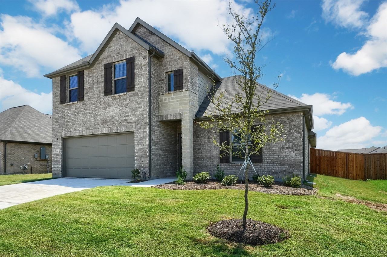 513 Brook View Dr - Photo 2 of 30