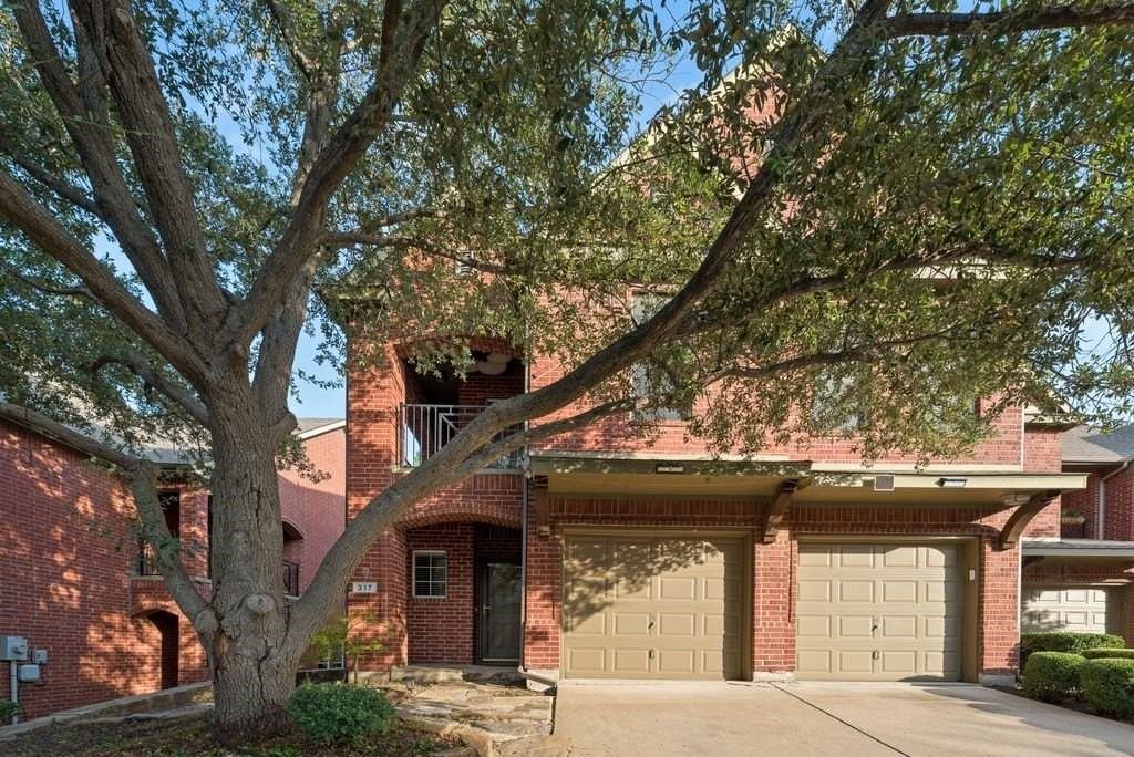 317 Gershwin Way - Photo 2 of 15