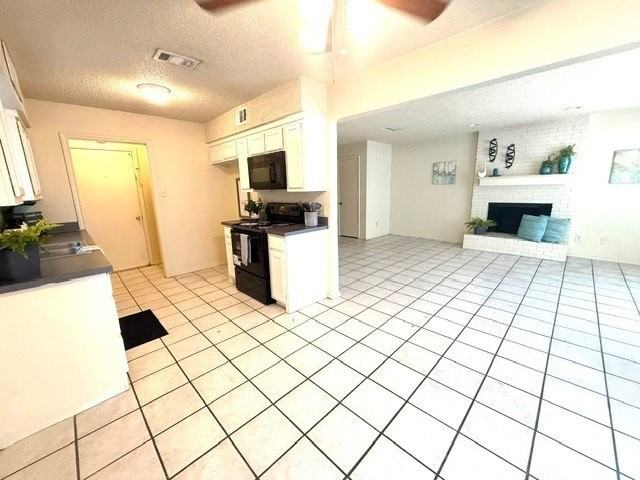 627 Overlook Ct - Photo 4 of 17