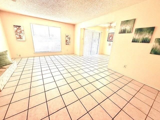 627 Overlook Ct - Photo 6 of 17