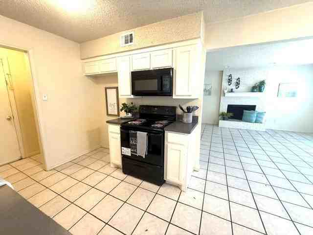 627 Overlook Ct - Photo 7 of 17