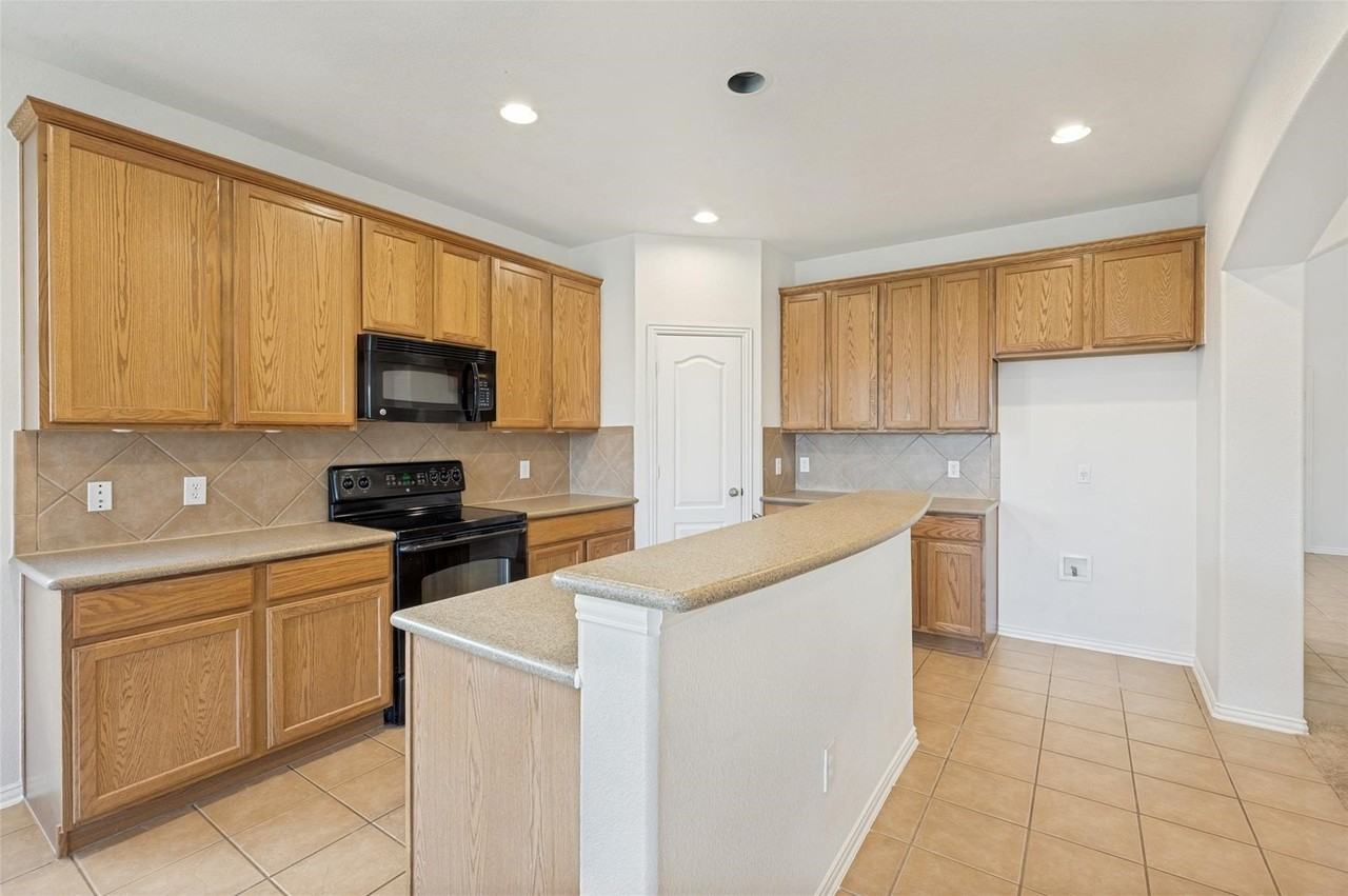 2856 Evening Mist Dr - Photo 2 of 21
