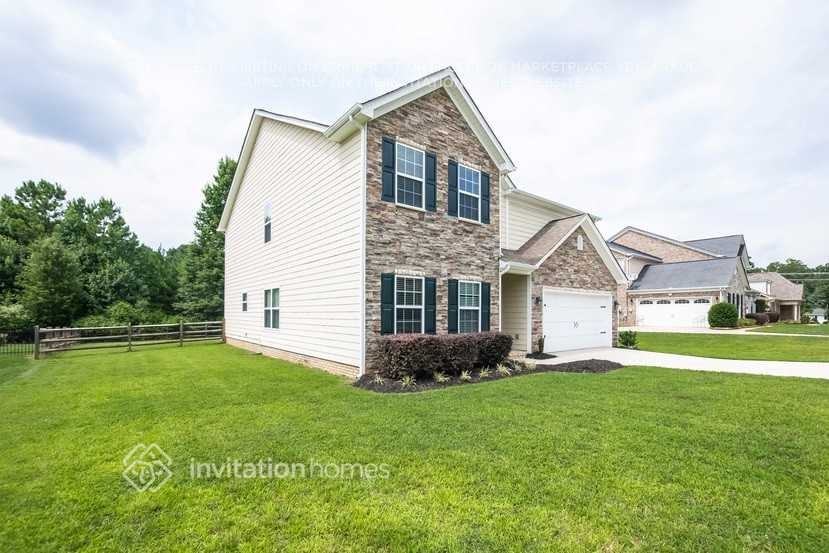 8023 Grove Hall Ave - Photo 3 of 29