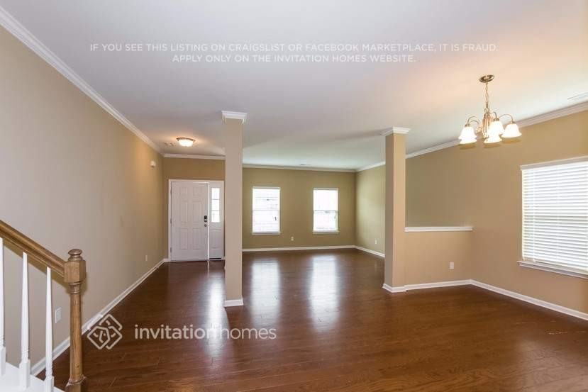 8023 Grove Hall Ave - Photo 6 of 29