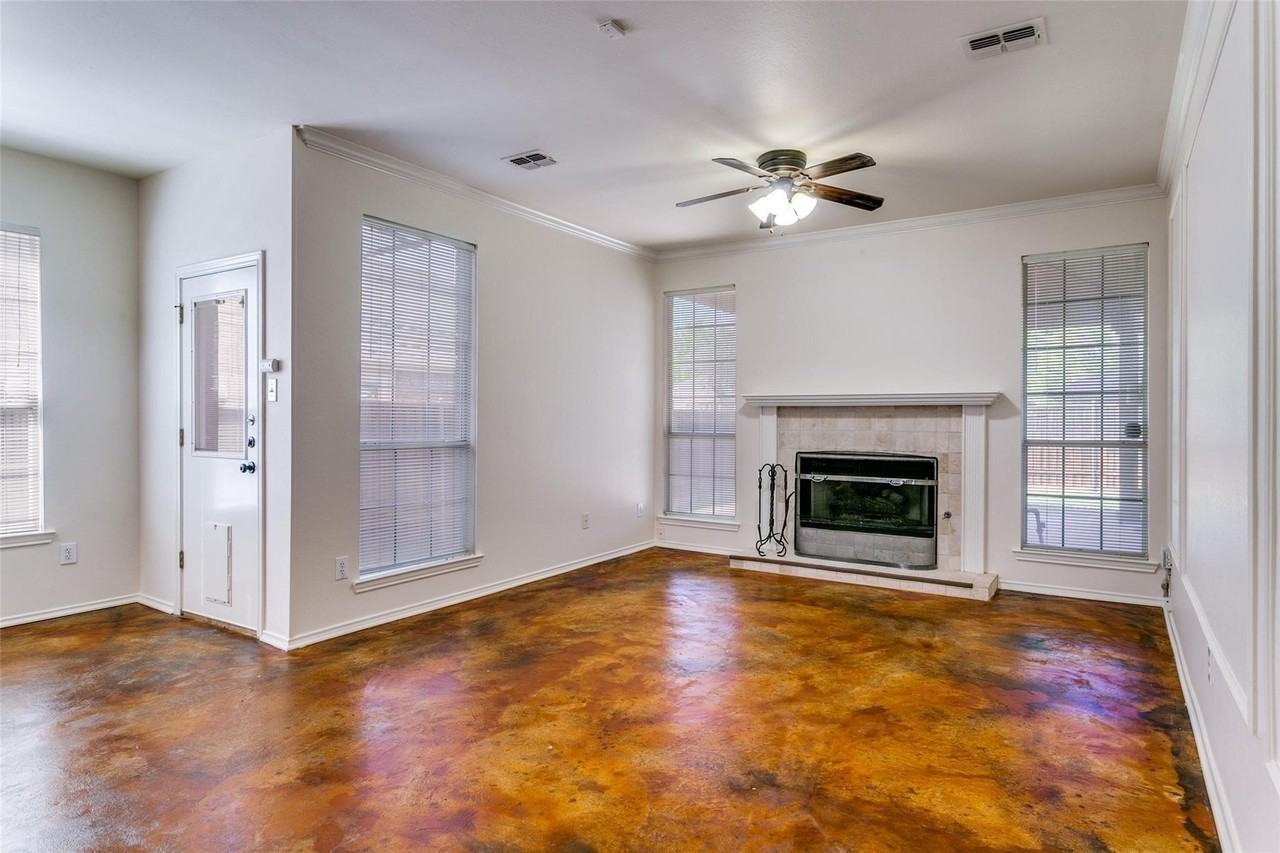 1649 Bennington Dr - Photo 3 of 27