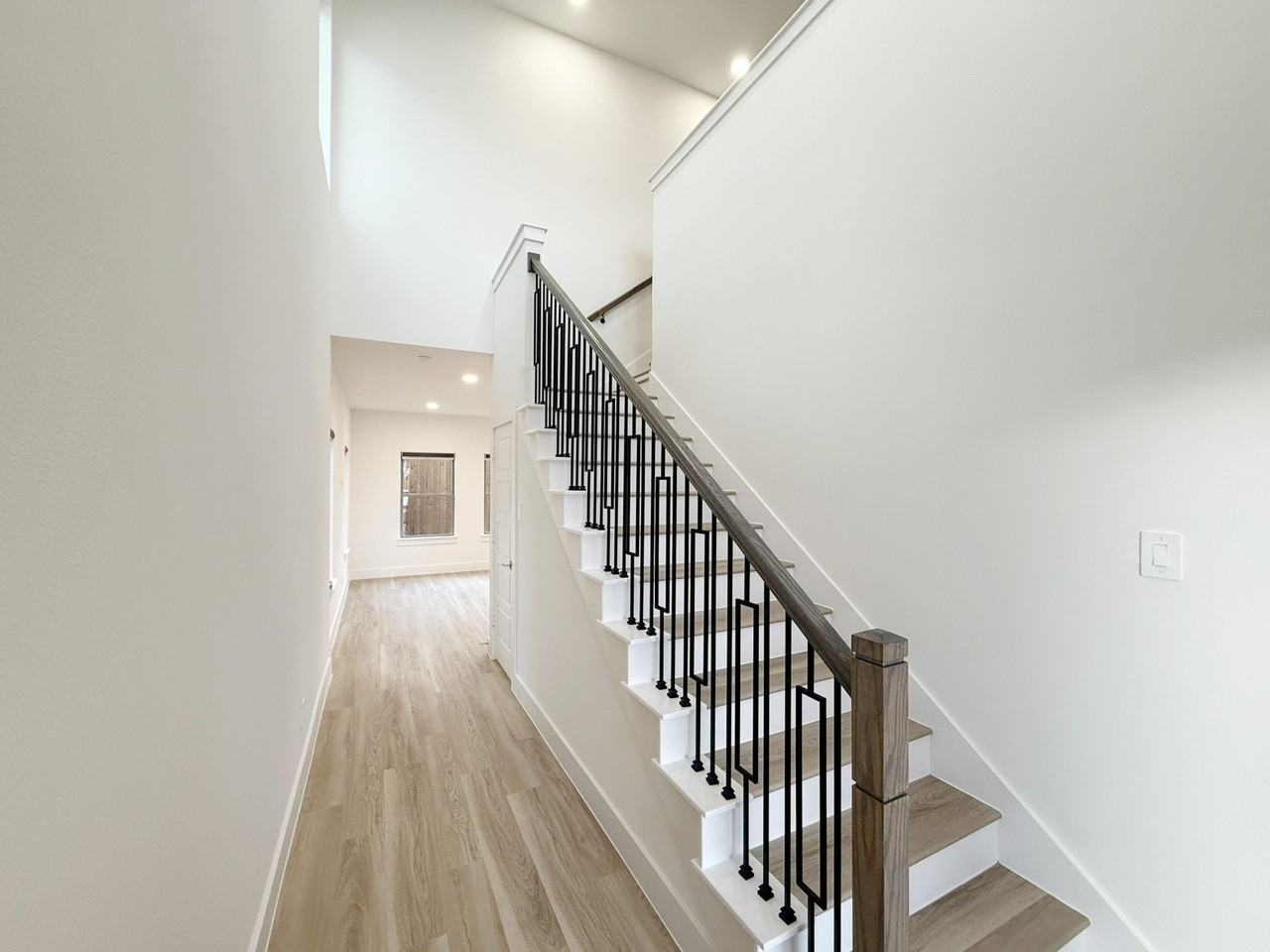 128 Pinkie Holmes Dr - Photo 4 of 26