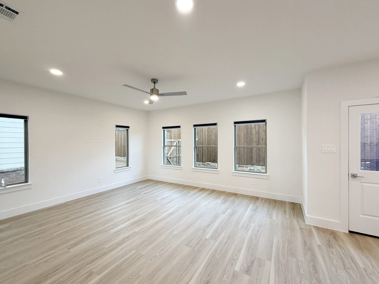128 Pinkie Holmes Dr - Photo 6 of 26