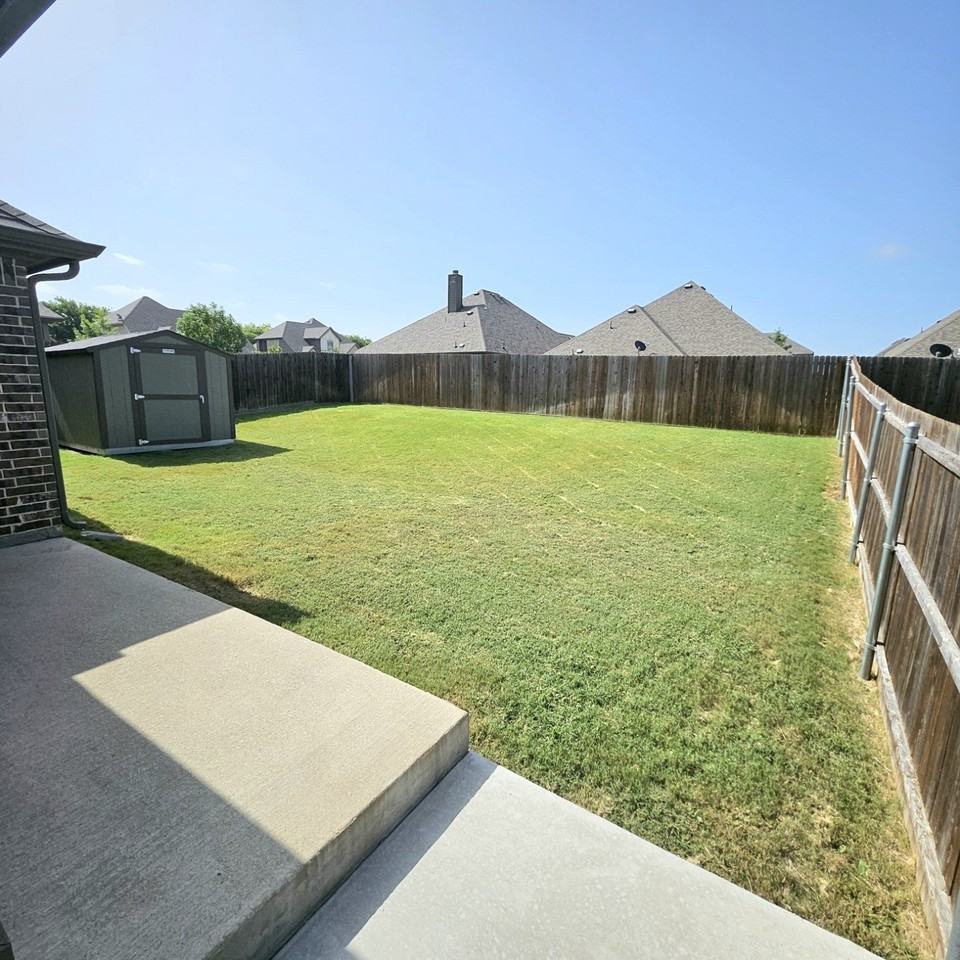 2101 Timineri Dr - Photo 7 of 30