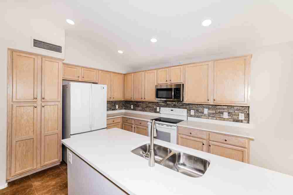 13661 N 79th Ln - Photo 7 of 16