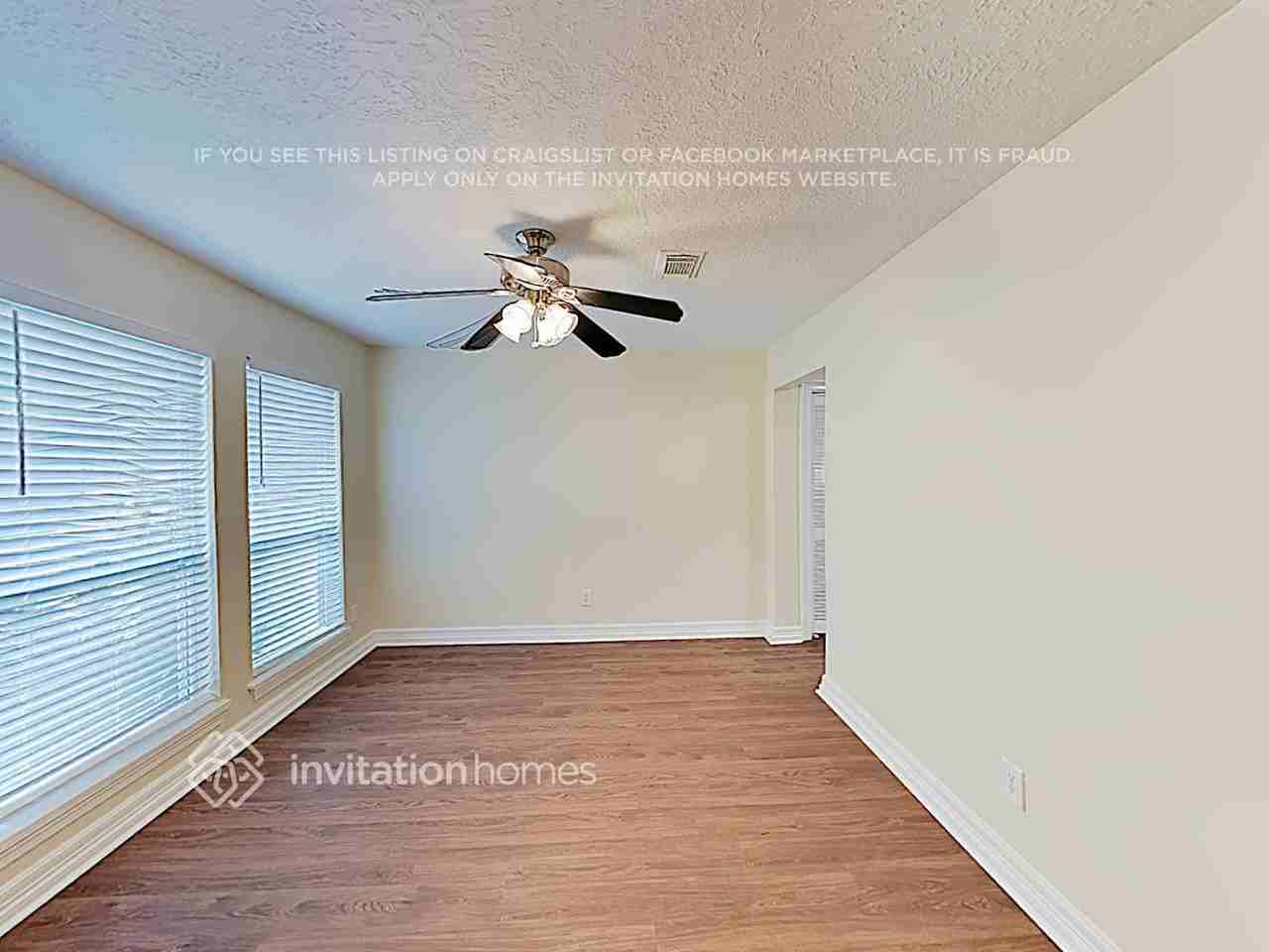 9422 Chartermoss Cir - Photo 2 of 15