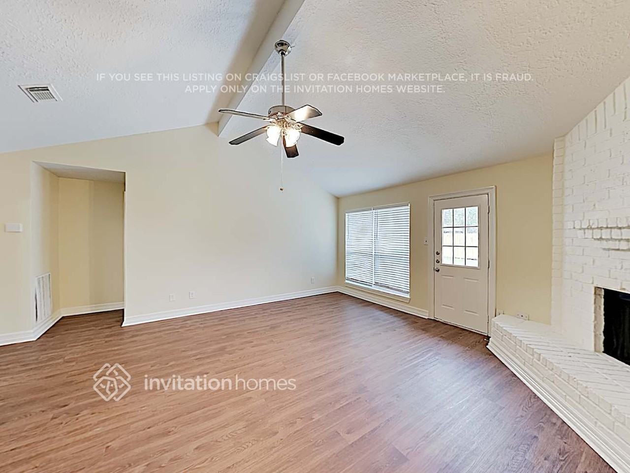 9422 Chartermoss Cir - Photo 3 of 15