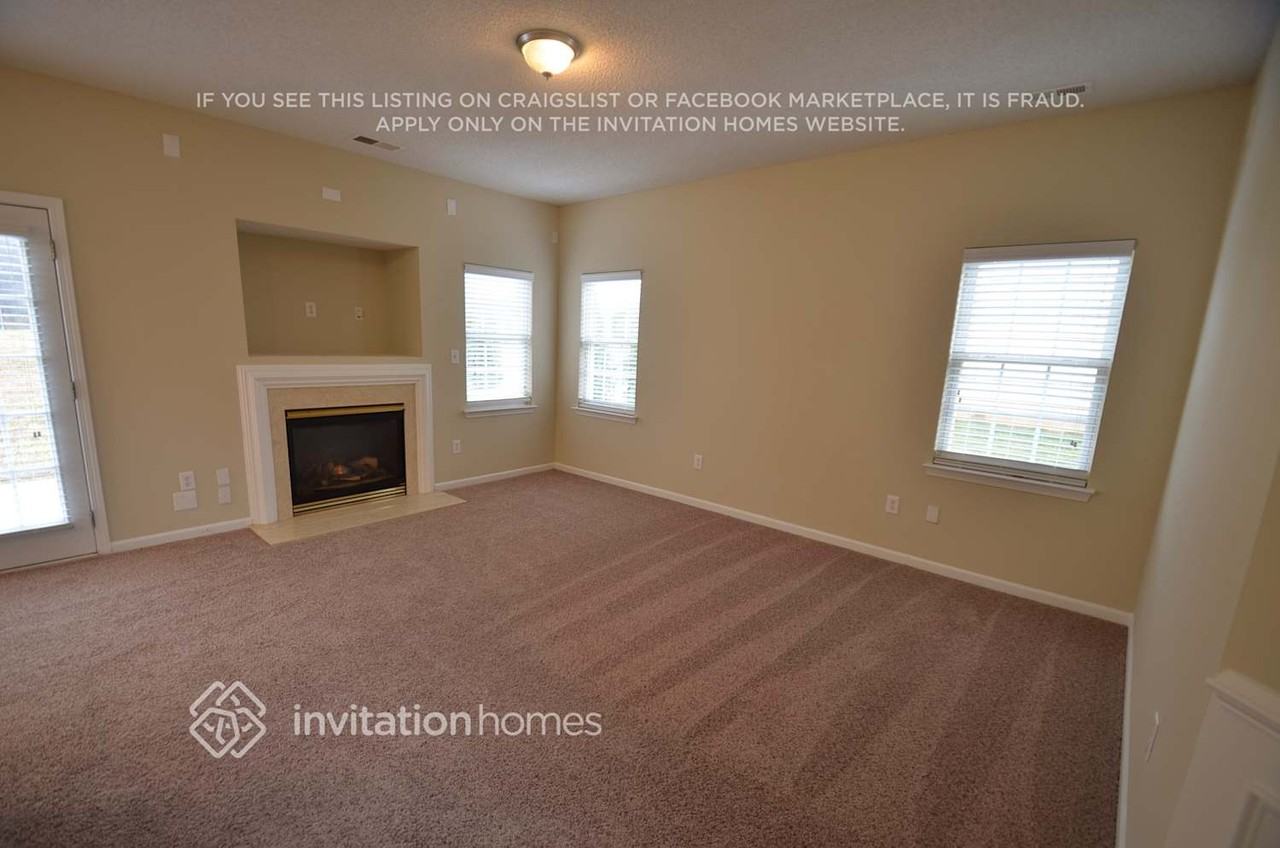 13407 Willow Falls Rd - Photo 3 of 15