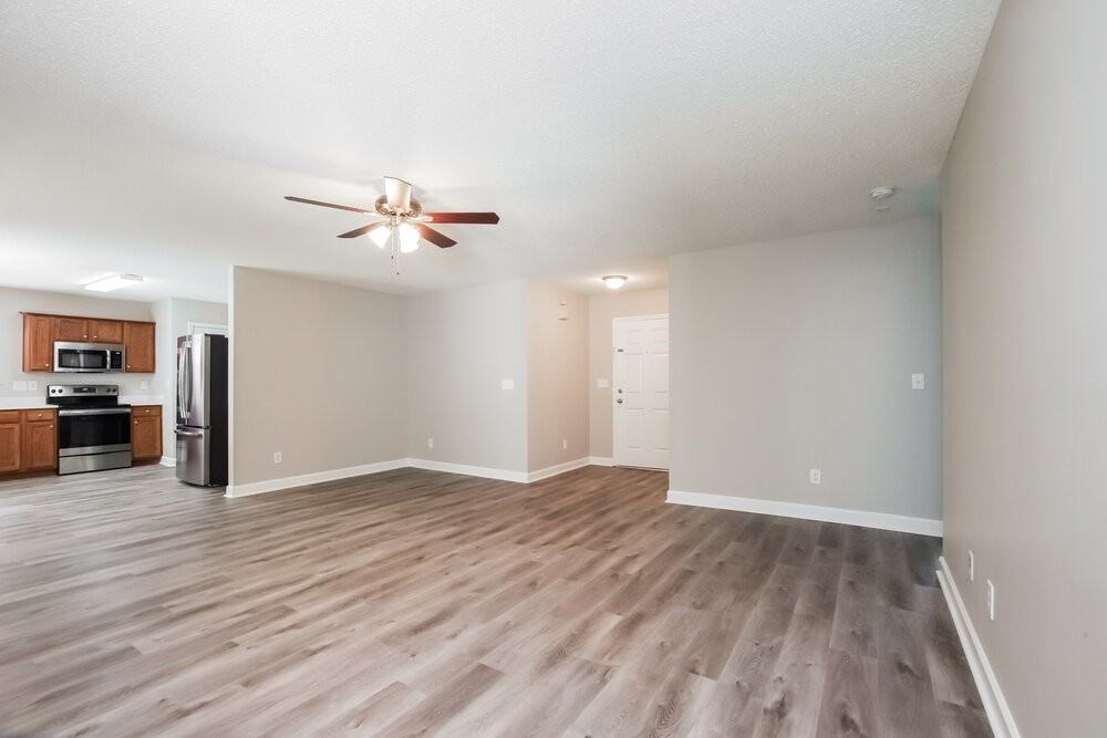 11109 Nolet Ct - Photo 5 of 16