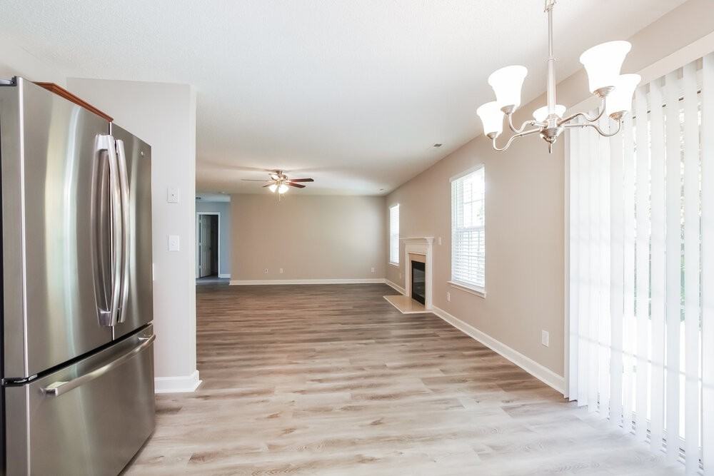 11109 Nolet Ct - Photo 7 of 16