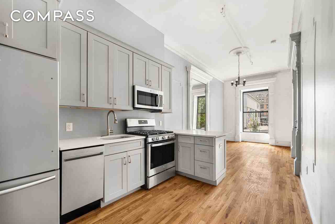151 W 126th St - Photo 3 of 6