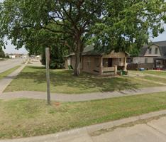 featured image of 207 E 9th St