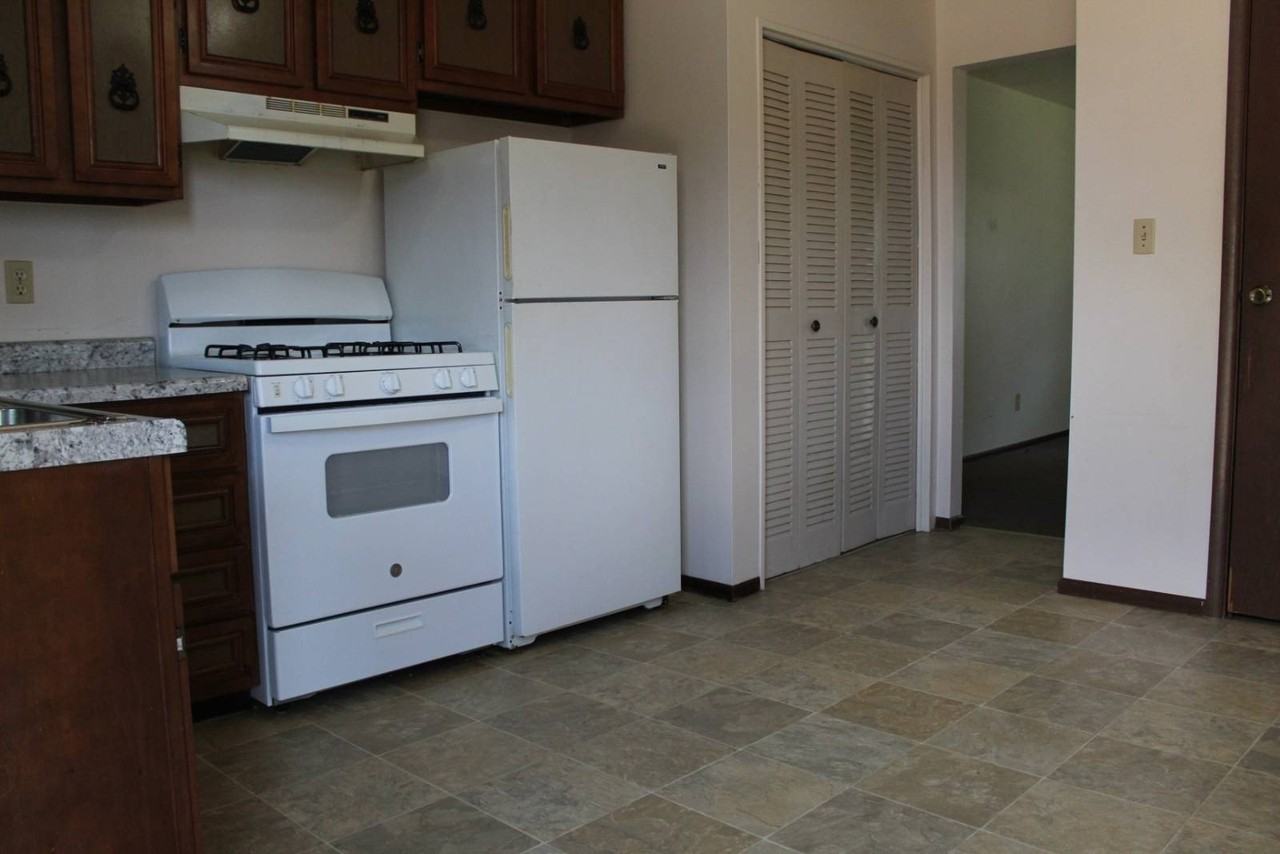 501 E Cleveland St #3 - Photo 2 of 6