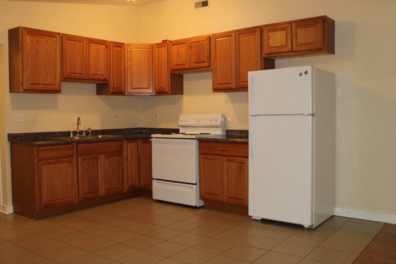 636 Joliet St #3 - Photo 2 of 7