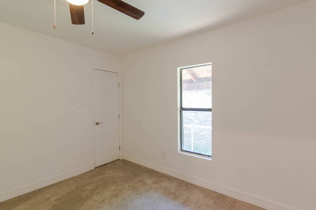 3931 Abilene St - Photo 6 of 22