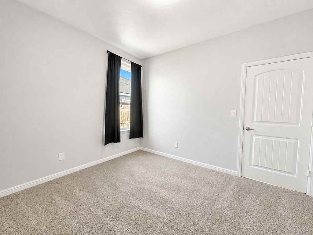7103 Oconnor Rd - Photo 3 of 24