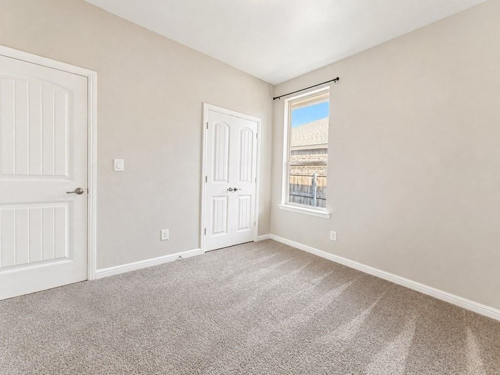7103 Oconnor Rd - Photo 4 of 24