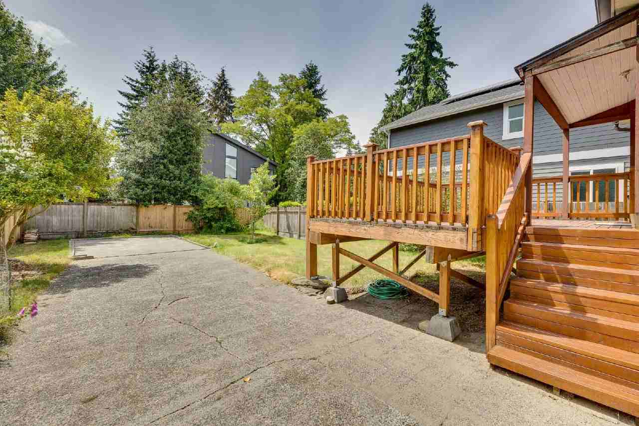 3219 Ne 90th St - Photo 3 of 22