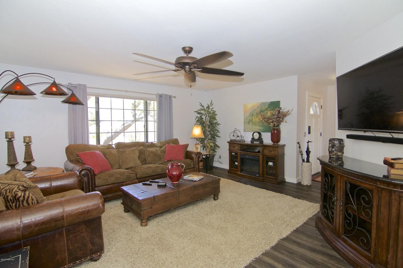 1444 Vista Rd - Photo 5 of 28
