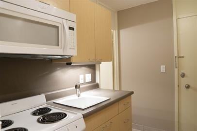 2442 Tusitala St - Photo 2 of 7