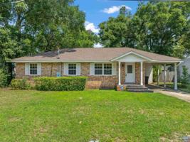 featured image of 1220 Dexter Ave