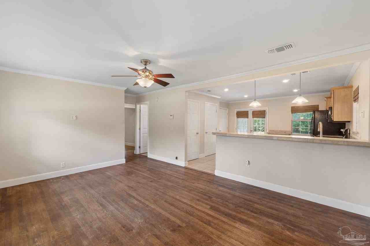 1220 Dexter Ave - Photo 6 of 27