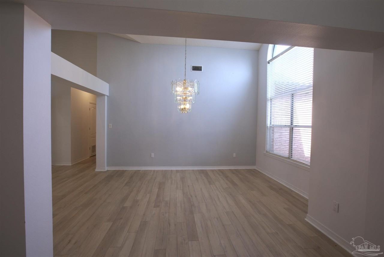 4025 Teal Way - Photo 3 of 39