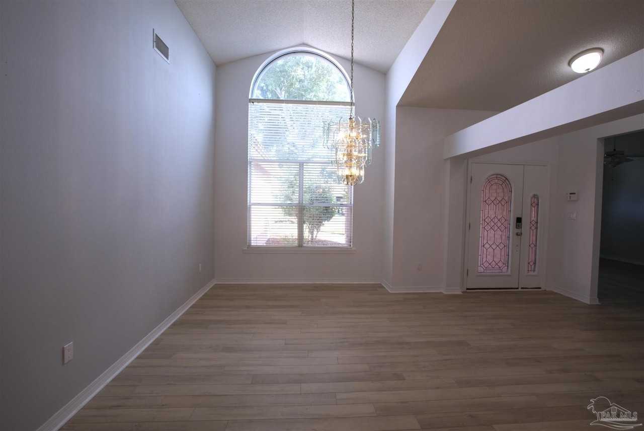 4025 Teal Way - Photo 4 of 39