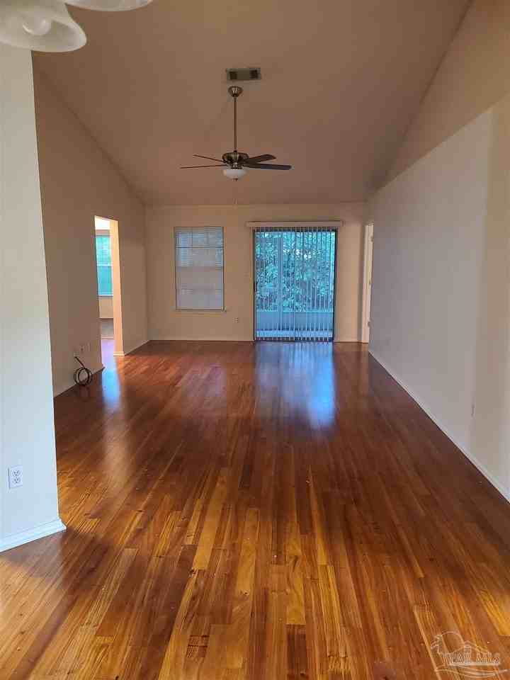 358 Mirabelle Dr - Photo 3 of 18
