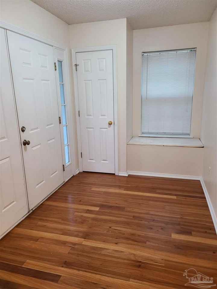 358 Mirabelle Dr - Photo 5 of 18