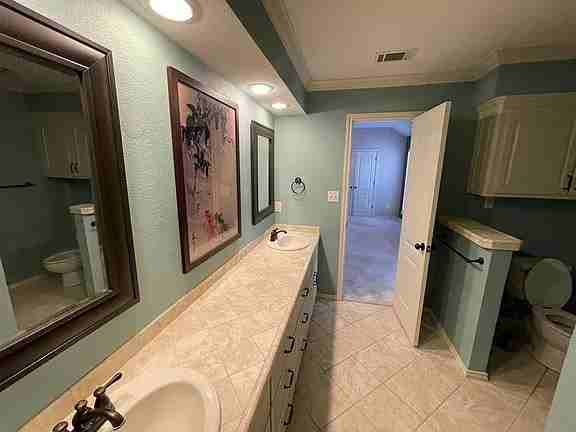 3201 Southridge Ct - Photo 5 of 31