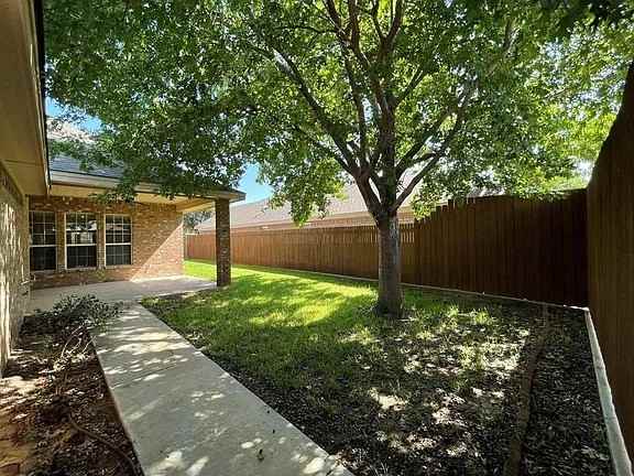 3201 Southridge Ct - Photo 6 of 31