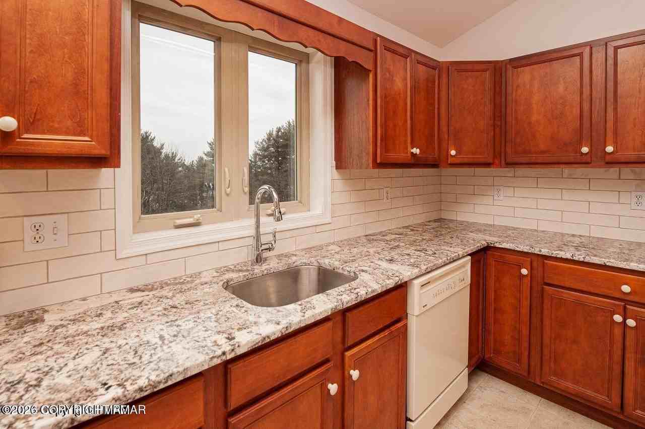 2403 Route 115 - Photo 6 of 24