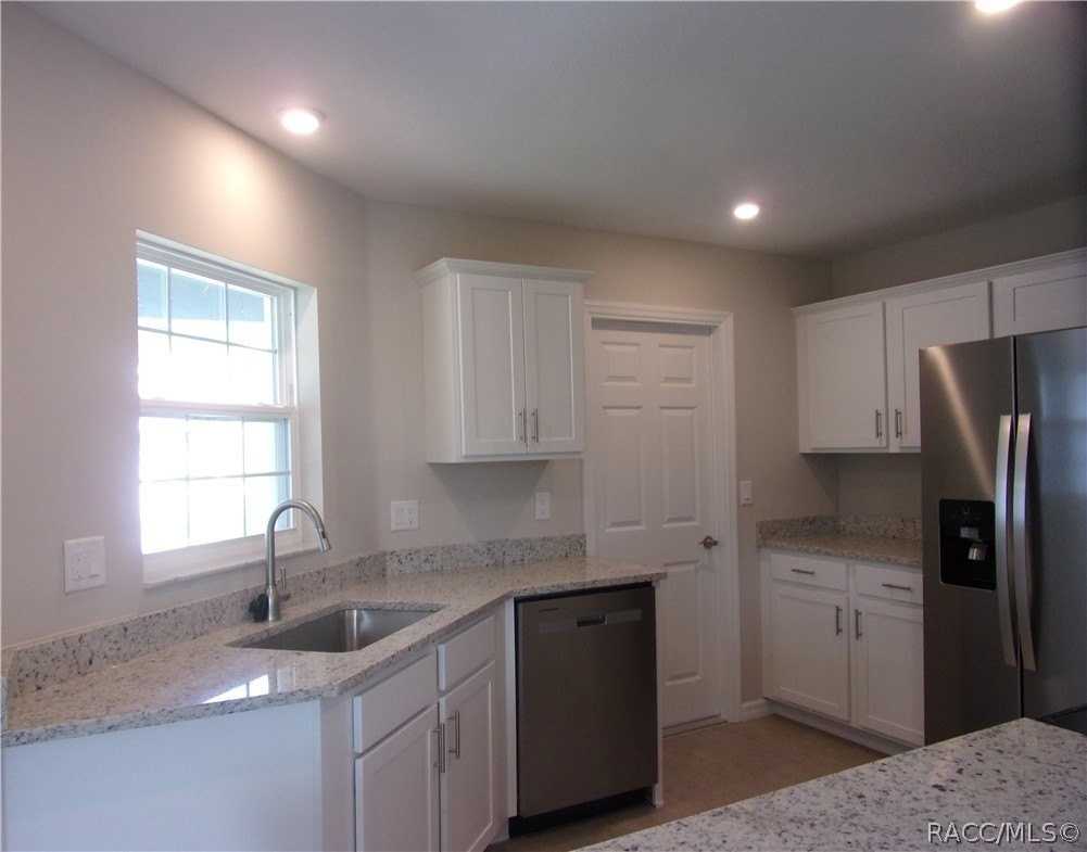 10494 S Drew Bryant Cir - Photo 4 of 38