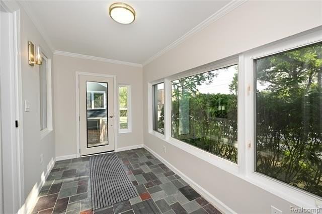 1248 Edgewood Rd Lowr - Photo 3 of 26