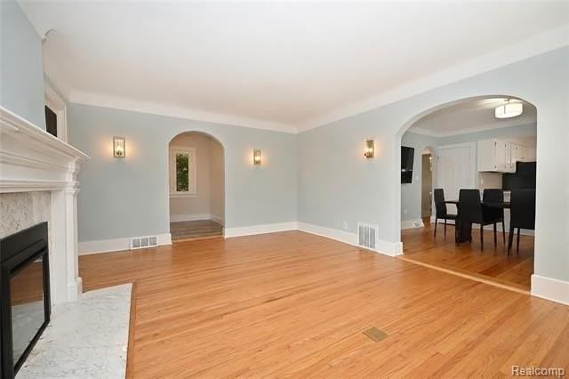 1248 Edgewood Rd Lowr - Photo 6 of 26