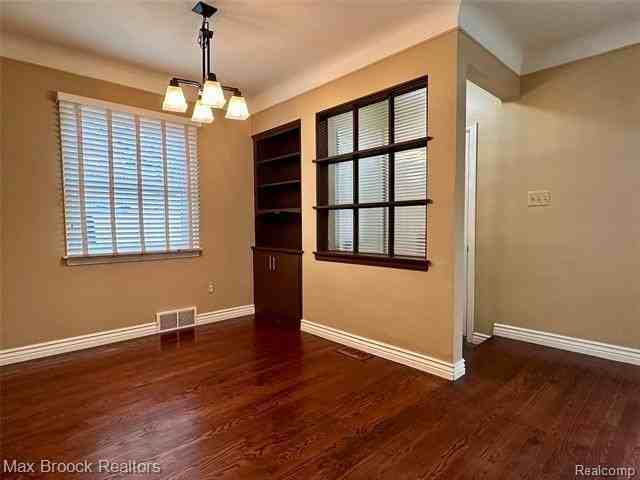 9 Chippewa Ave - Photo 5 of 19