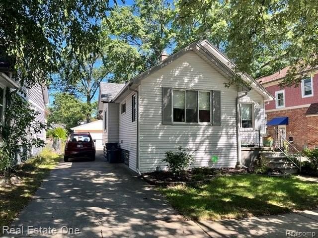 371 E Oakridge St - Photo 2 of 9