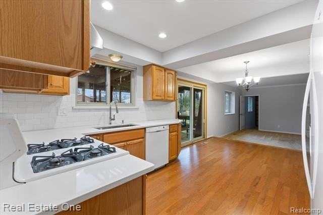 1291 Gettysburg Ct - Photo 2 of 45