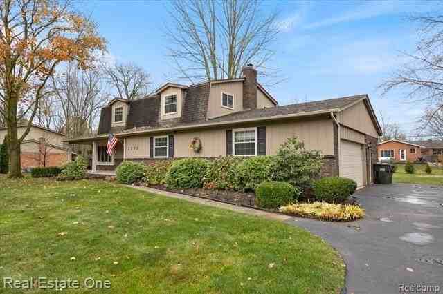 1291 Gettysburg Ct - Photo 4 of 45