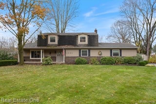 1291 Gettysburg Ct - Photo 2 of 45