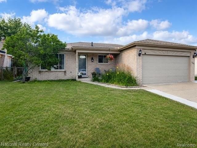 3621 Bates Dr - Photo 2 of 26