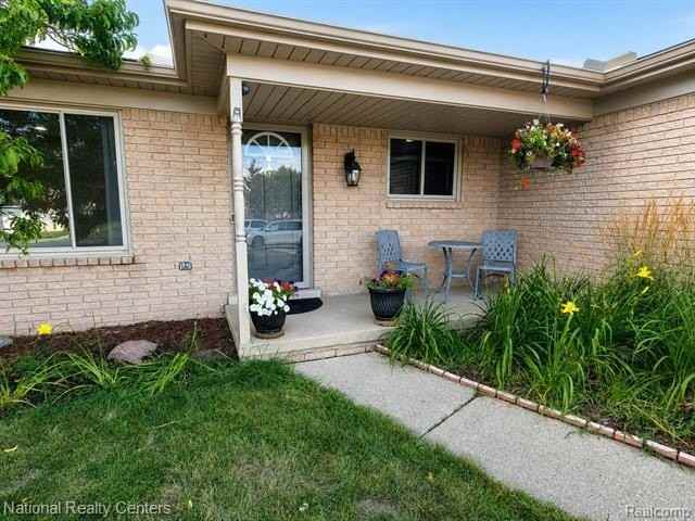 3621 Bates Dr - Photo 3 of 26