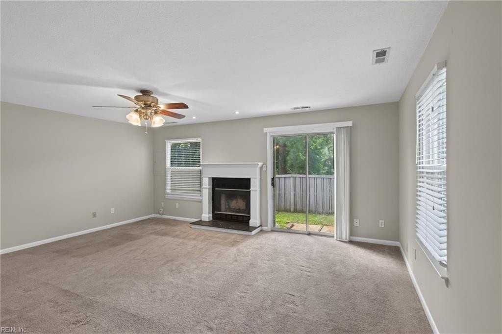 5113 Glenwood Way - Photo 4 of 32
